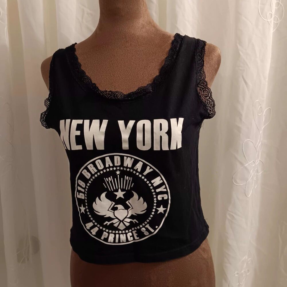 Black Sz Med New York Cropped Top Romantic Lace Trim Goth Streetwear Casualcore